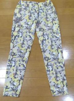 レディース　花柄パンツ☆のサムネイル