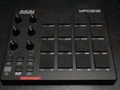 AKAI MPD218 美品 箱付き MIDIコントローラー AKAI professional MPD218 MIDIコントローラ 箱あり - メルカリ