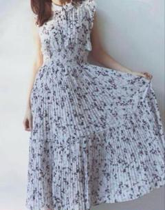 SNIDEL♡Sustainable フリル プリーツ ワンピース SNIDEL（スナイデル）の「【WEB限定サイズあり】Sustainable
