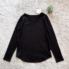 新品【ANTIQUA】Vネック長袖カットソー シンプル 万能アイテム 上品 黒