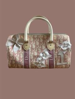 7/13までに譲渡 ディオール Dior ピンク ハンドバッグ フラワー装飾 7/13までに譲渡 Dior ピンク ハンドバッグ フラワー装飾 - メルカリ
