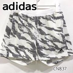 adidas アディダス オーバーサイズ　総柄 ショートパンツ