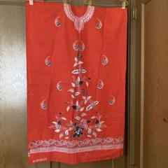 ジャワ更紗　ハンドメイド　インテリア赤　バディック生地