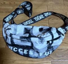 DIESEL ボディバッグ ホワイト ブラック　ベルトバッグ