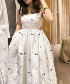 Bibiy B. COSMOS DRESS ワンピース 2025年最新】Bibiy ワンピース b. cosmos dressの人気アイテム