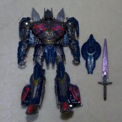 トランスフォーマー ダークオプティマスプライム