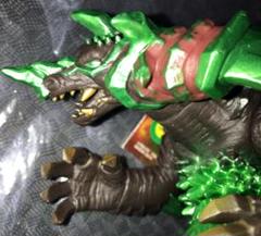ウルトラマンシリーズ　大怪獣ラッシュ　ソフビセット 大怪獣ラッシュ】ハンターたちのソフビ人形とウエハースが登場