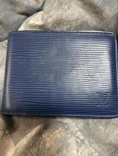 Louis Vuitton 二つ折り財布 ネイビー