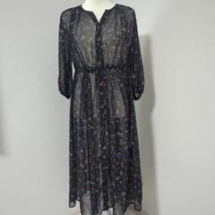 ユニクロ　黒い花柄シースルーワンピース