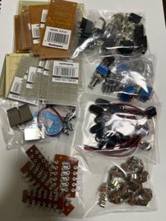 エフェクター自作用パーツ盛り合わせ1kgくらい。 エフェクター自作用パーツ盛り合わせ1kgくらい。