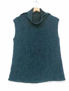 ISSEY MIYAKE me イッセイミヤケミー ハイネックノースリーブ