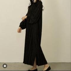 honono 【マタニティ・授乳服】ウェーブプリーツワンピース　ブラック
