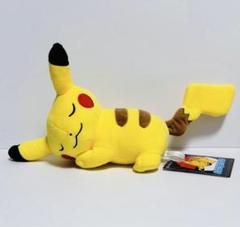 ポケモン おねむりピカチュウ フィギュア ポケセン ポケモンセンター 美品 ポケモンセンター限定 ぬいぐるみ おねむりピカチュウ