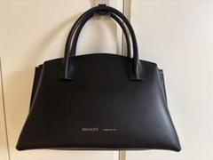 IACUCCI⭐︎レザーバッグ//ショルダーストラップあり IACUCCI⭐︎レザーバッグ//ショルダーストラップあり - メルカリ