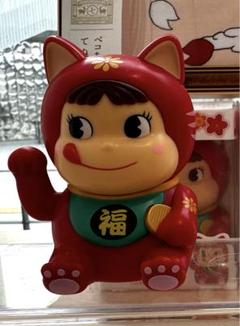 不二家　ペコちゃん　招き猫　キーホルダー　宝　福 不二家の招き猫ペコちゃんがにゃんこデザインのNY@BRICKに登場