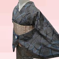 未使用　　椿　飛び柄　紬 単衣 紬 縞に椿 - からん::アンティーク着物・リサイクル着物の