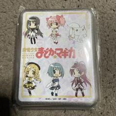 魔法少女まどか☆マギカ MADO☆CAN 10周年記念ロゴブローチ 2点セット