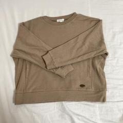 3can4onベージュ クルーネック トレーナー