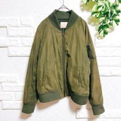 オリーブデオリーブ　ブルゾン　ＭＡ1 美品　M お洒落　羽織　キルティング裏地