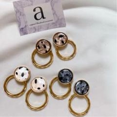 2240-1 ホワイト☺︎ダルメシアン柄シェル風ゴールドピアス×太めフープ☺︎