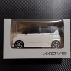 ダイハツ ムーヴ プルバックカー ブラックマイカ×シャイニングホワイトパール