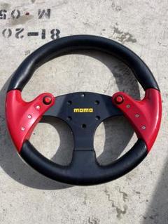 稀少 MOMO F1コンセプト スパイダー 赤/黒 32Φ 美品 稀少 MOMO F1コンセプト スパイダー 赤/黒 32Φ 美品