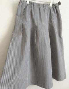 未使用 タグ付き Tibi クロコ型押しスカート 未使用 タグ付き Tibi クロコ型押しスカート