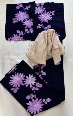 限定値下げ 紺地に紫に花柄の浴衣 身丈 159cm とても涼し気な印象
