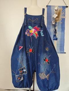 高い信頼 厚い信頼 リメイク 刺繍 パッチワーク 刺し子 デニムサロペットパンツ サロペット・オーバーオール・オールインワン