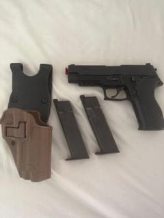 値下げです❗️東京マルイsig p226e2  おまけ迷彩服(上) TOKYO MARUI 東京マルイ ガスブローバック シグ ザウエル P226
