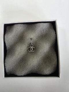 CHANEL シャネル　ピアス　ココマーク　つや消し（片耳）のサムネイル