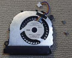 東芝 CPUファン C-154C G61C00042210 動作確認ずみ④のサムネイル