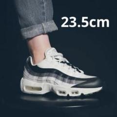 2025年最新】エアマックス 95 23.5の人気アイテム - メルカリ