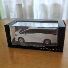 Amazon.co.jp: トヨタ アルファード ミニカー alphard 模型 白