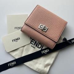 大好き 143 2つ折り財布 ピーカブー フェンディ FENDI 極上美品 小物
