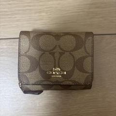 coach 三つ折り財布　ブラウンのサムネイル
