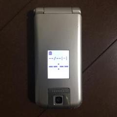 docomo ドコモ 富士通 らくらく F884iES ガラケー m5w2010