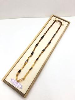 アンティークでレトロなべっ甲スクエアのロングネックレス