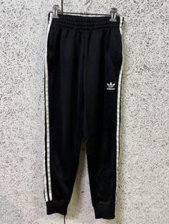 adidas 黒 ジャージパンツ