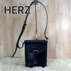 HERZ ビーンズショルダーバッグ 黒 Mサイズ 梅雨時期でも使いたくなる身軽なショルダーバッグたち｜革鞄・革