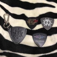 布袋寅泰 ROCK THE FUTURE SSGツアー キーホルダー 新品未使用 布袋寅泰ギター型キーホルダー 25周年記念ツアー