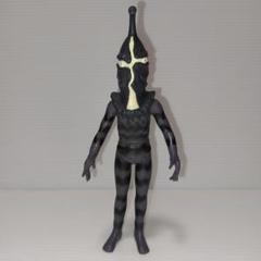 ケムール人 ソフビ サンガッツ本舗 ケムール人 ソフビ サンガッツ本舗 - メルカリ