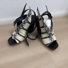 BALENCIAGA ヘビ柄オープントゥハイヒールサンダル