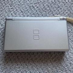 ニンテンドー DS Lite 本体　シルバー