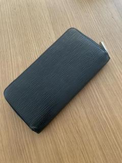 VUITTON エピ 黒 長財布