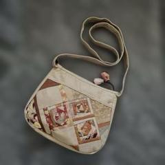 一点もの！値下げ！パッチワーク　ショルダーバック　ポシェット　ハンドメイド パッチワークポシェット✩ショルダーバッグ✩和柄✩ハンドメイド