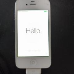Apple iPhone 4S ホワイト 本体のサムネイル