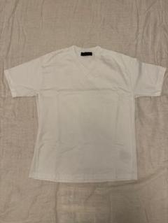 NANO UNIVERSE ホワイト Vネック Tシャツ