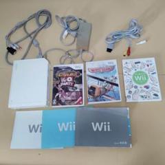 Wii 本体とソフト2点つき 説明書有 Wii 本体 電源コード ゲームソフト2本付き - メルカリ