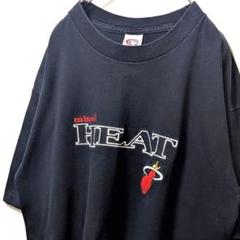 トゥルーファン NBAマイアミヒート ロゴ刺繍 Tシャツ ブラック黒 L古着